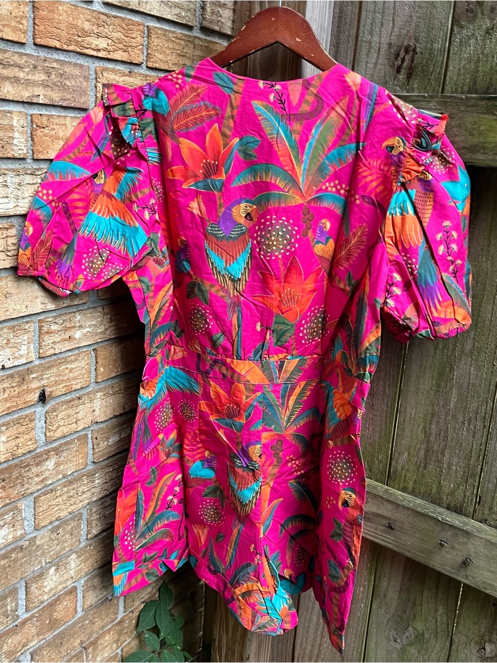 FARM Rio Hot Pink Macaw Party Tropical Print Romper - Picture 3 of 3